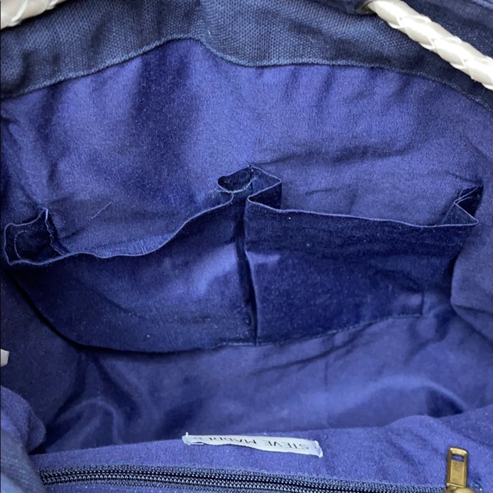 Backpack - Picture 9 of 12